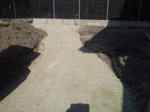 Pagrindų paruošimas kiemo trinkelių dangai